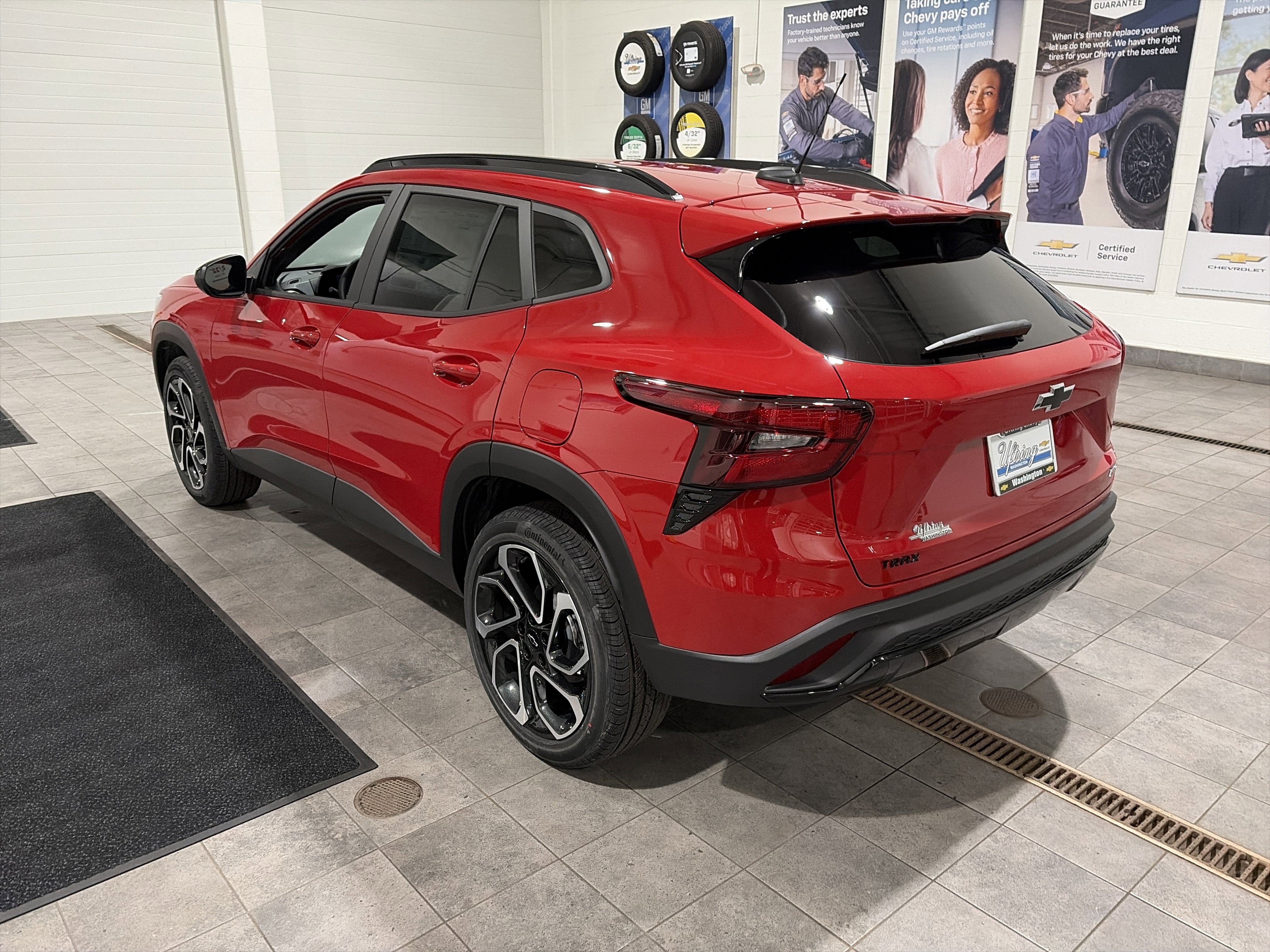 New 2026 Chevrolet Trax RS w/ Sunroof Package image 6