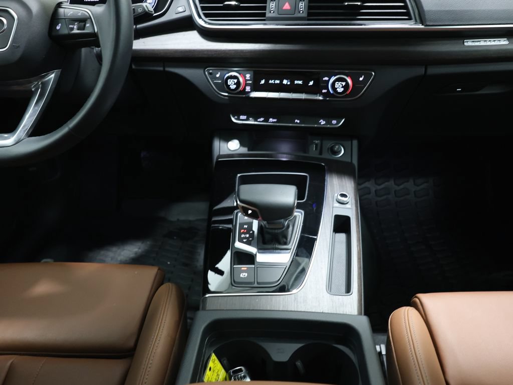 Certified 2024 Audi Q5 e Premium w/ Convenience Package AWD/4WD image 20