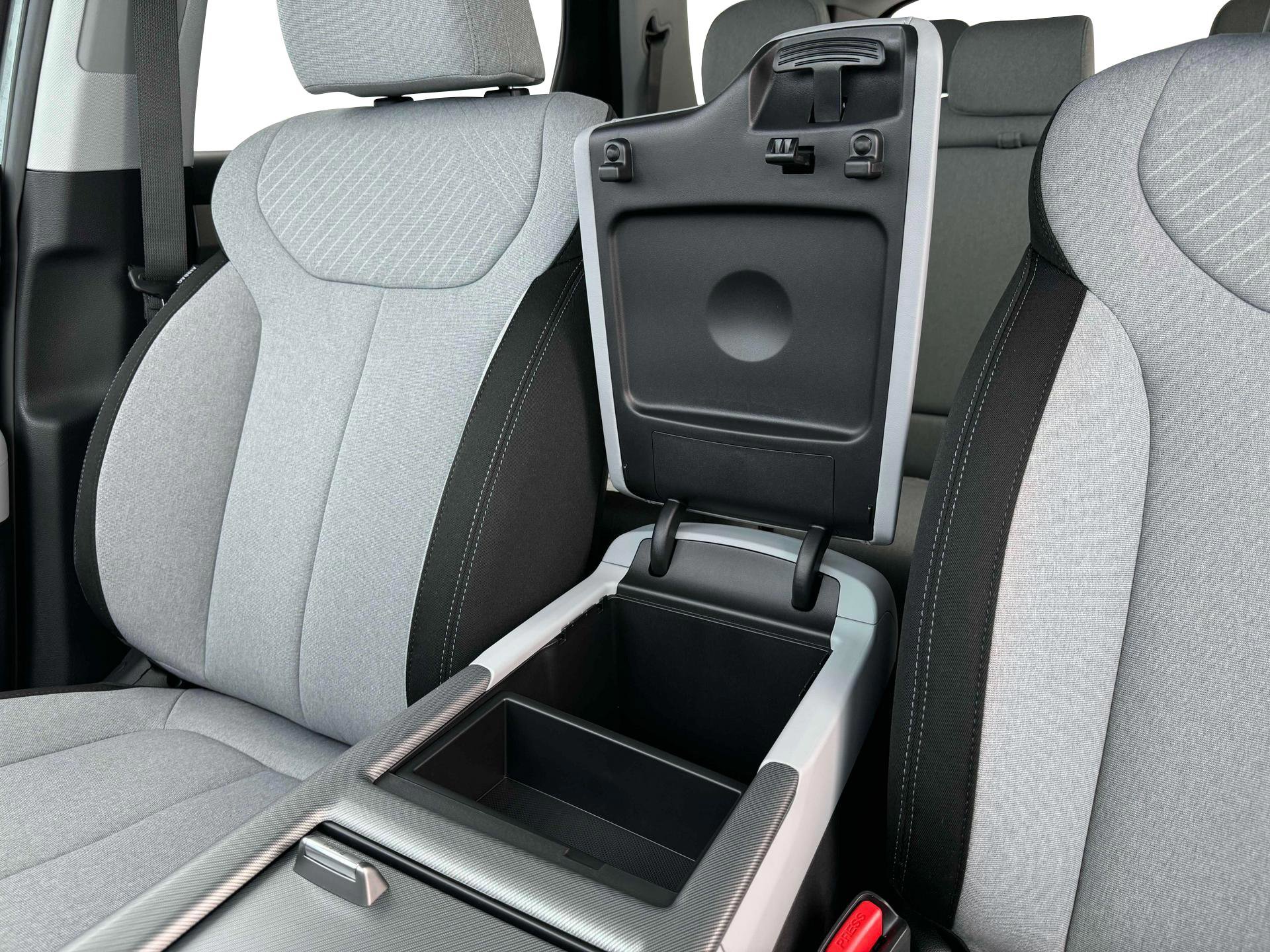 New 2025 Hyundai Palisade SE image 18