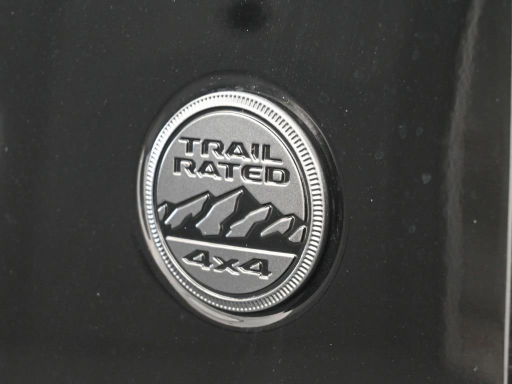 Used 2024 Jeep Gladiator Sport w/ Premium Package image 31