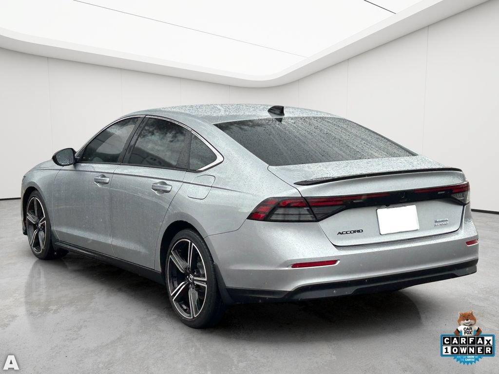 Used 2024 Honda Accord Sport image 4