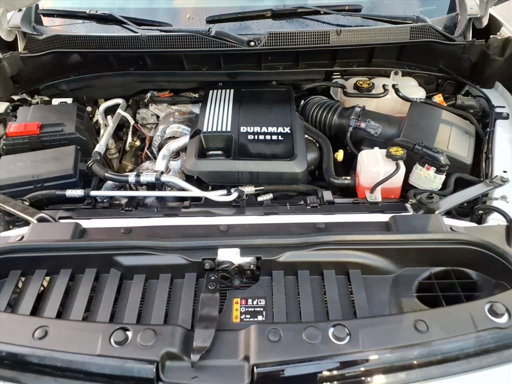 Certified 2023 Chevrolet Silverado 1500 High Country w/ High Country Premium Package AWD/4WD image 24