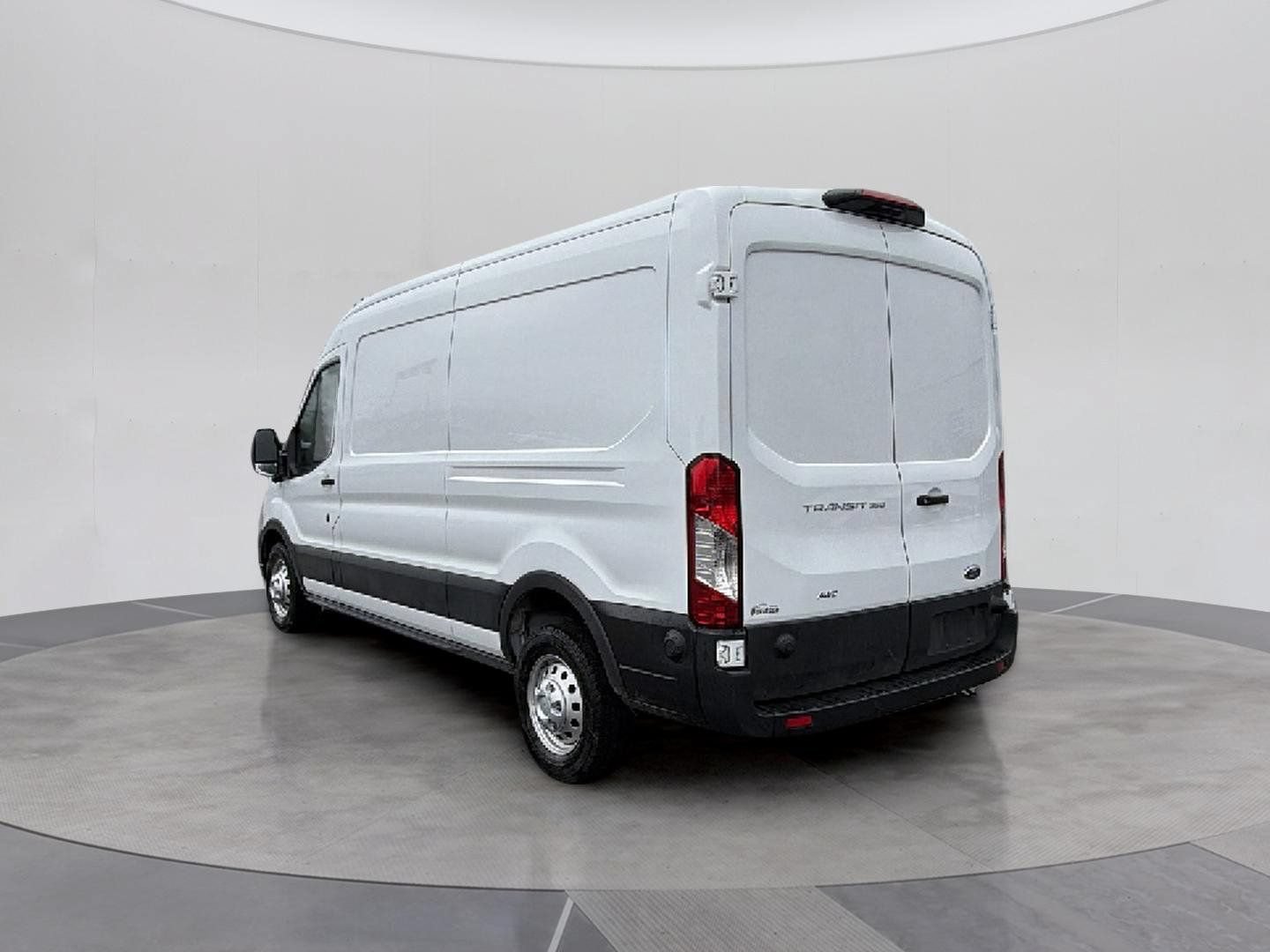 Certified 2024 Ford Transit 350 148 Medium Roof AWD image 4