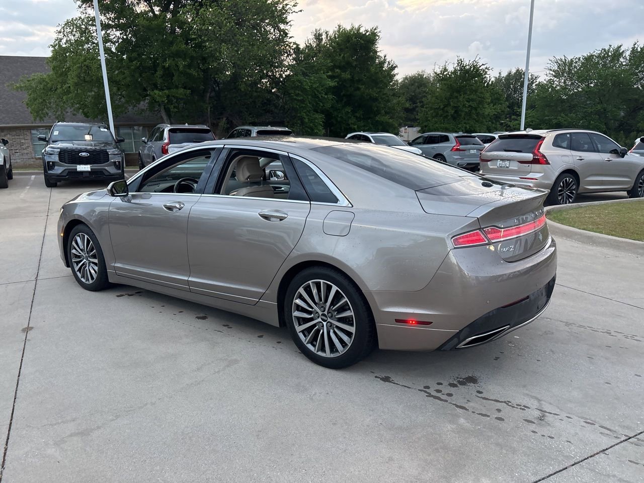 Used 2019 Lincoln MKZ Premiere image 7