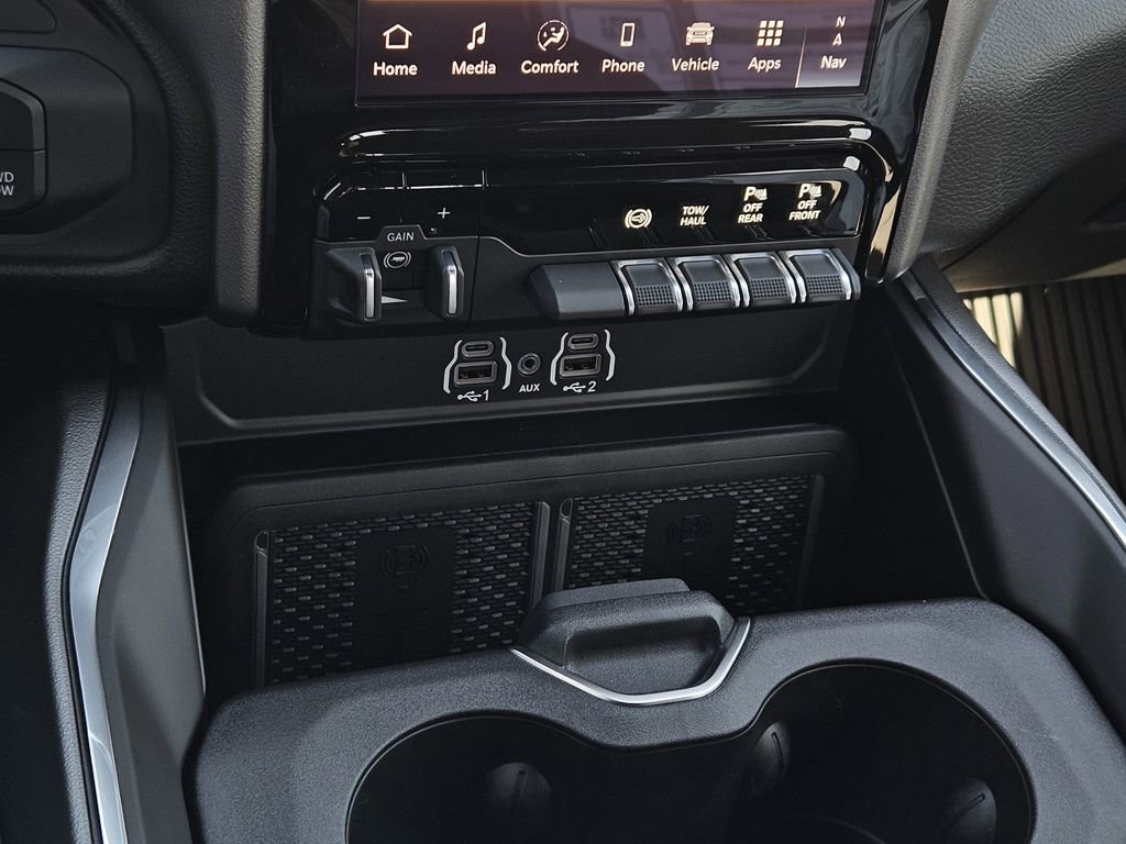 New 2026 RAM 2500 Laramie AWD/4WD image 20