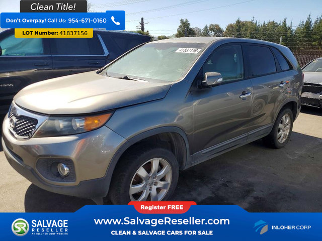 Used 2013 Kia Sorento LX w/ Third Row Pkg image 1