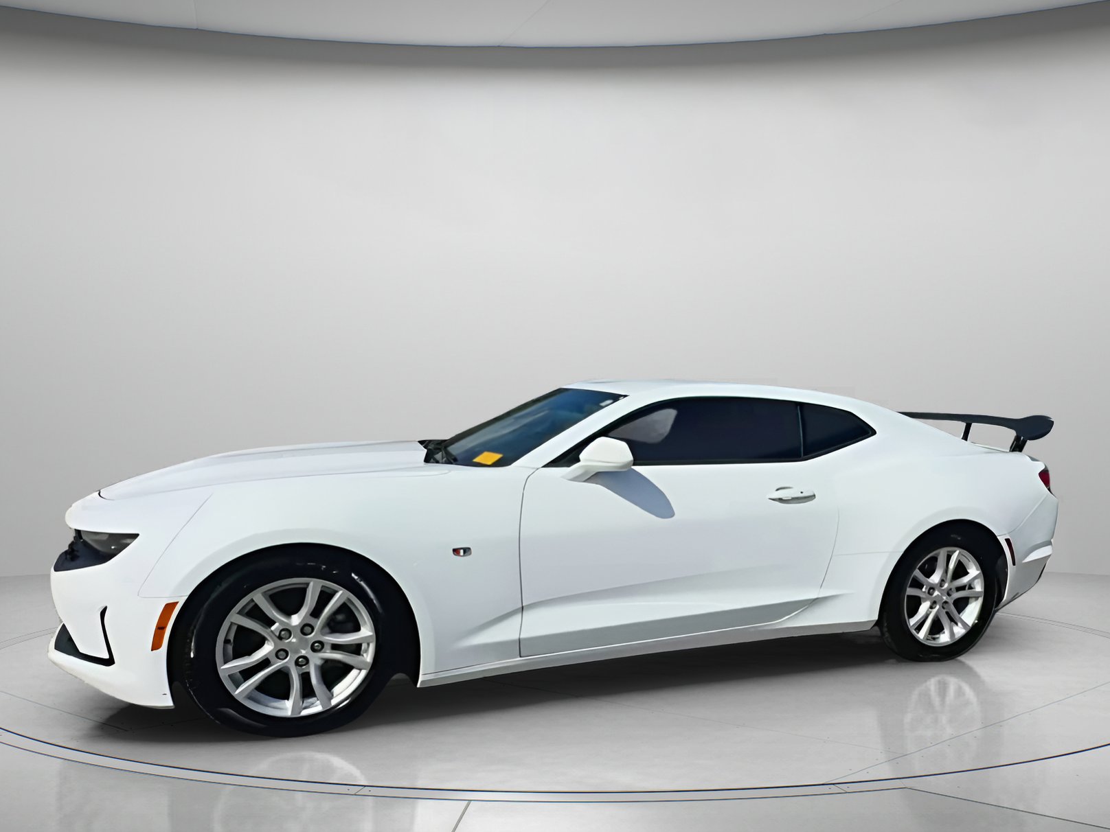 Used 2020 Chevrolet Camaro LS image 14