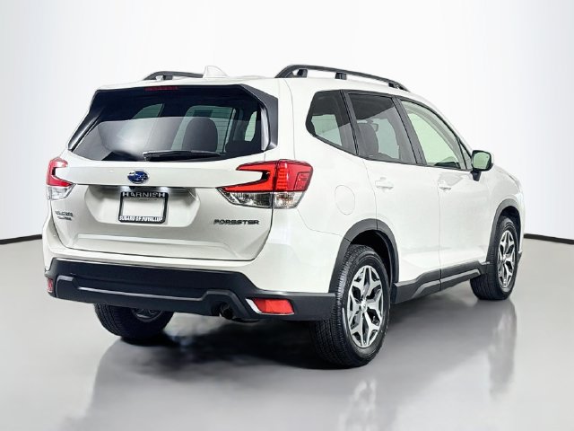 Certified 2023 Subaru Forester Premium AWD/4WD image 9