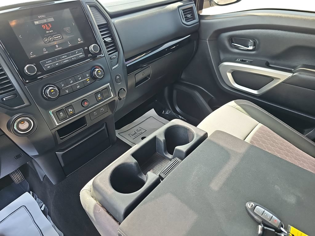 Used 2022 Nissan Titan SV RWD image 24