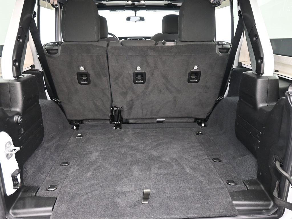 Certified 2022 Jeep Wrangler Unlimited Sport image 15