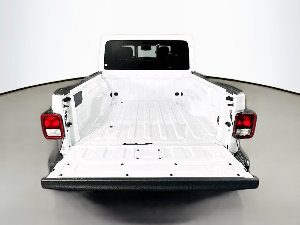 New 2026 Jeep Gladiator Sport AWD/4WD image 16