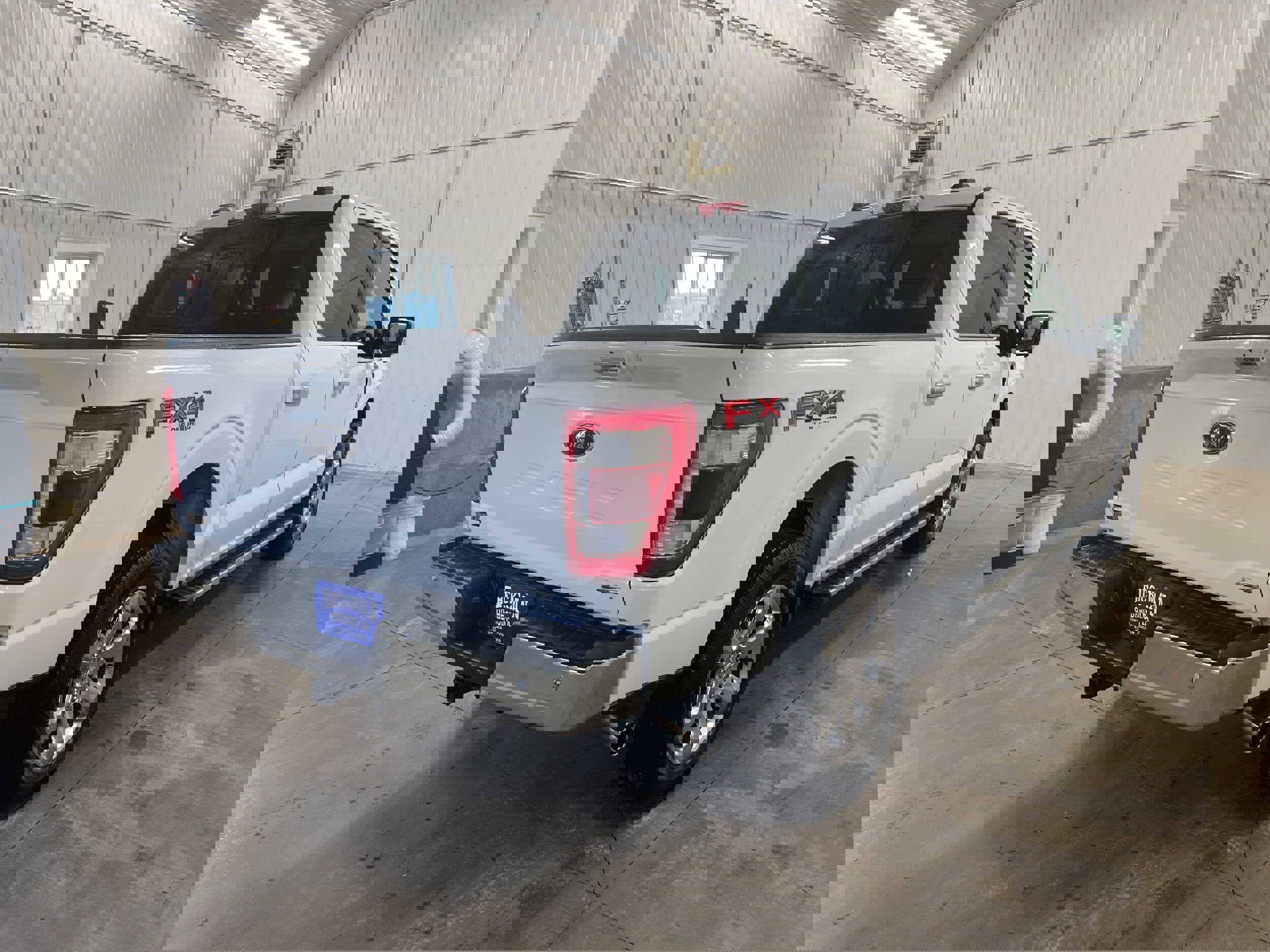 Used 2022 Ford F150 Lariat image 5