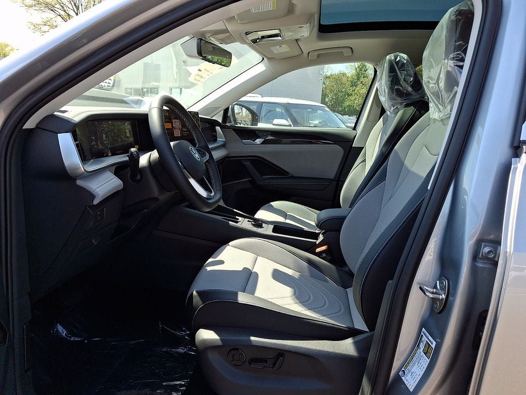 New 2026 Volkswagen Tiguan SE AWD/4WD image 9