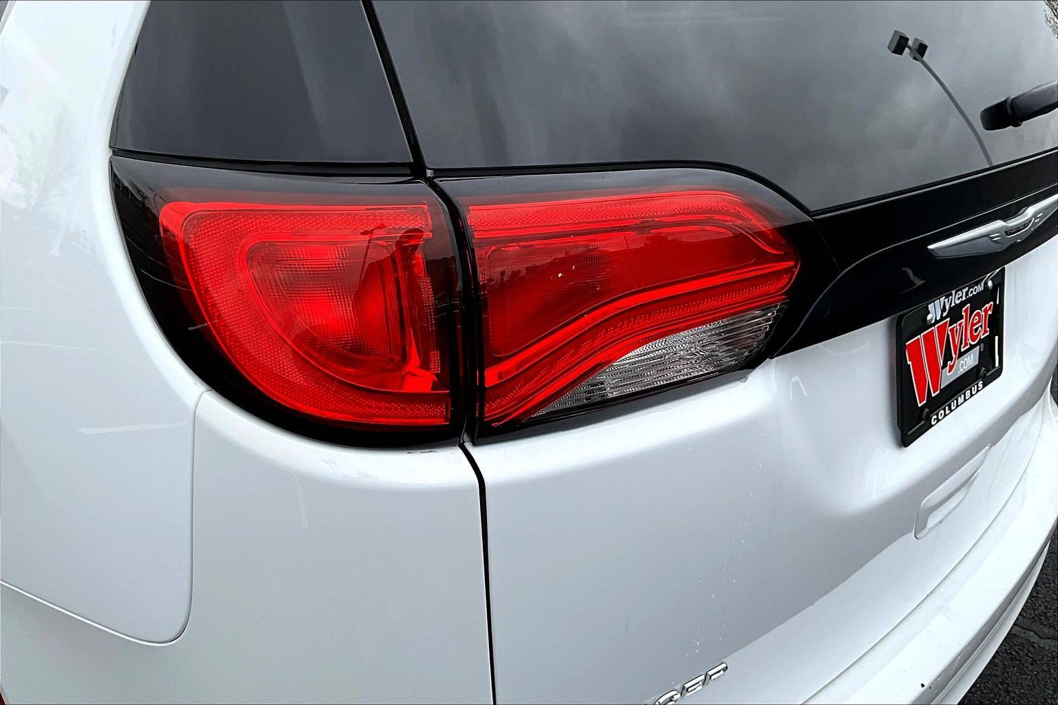 Used 2024 Chrysler Voyager LX image 23