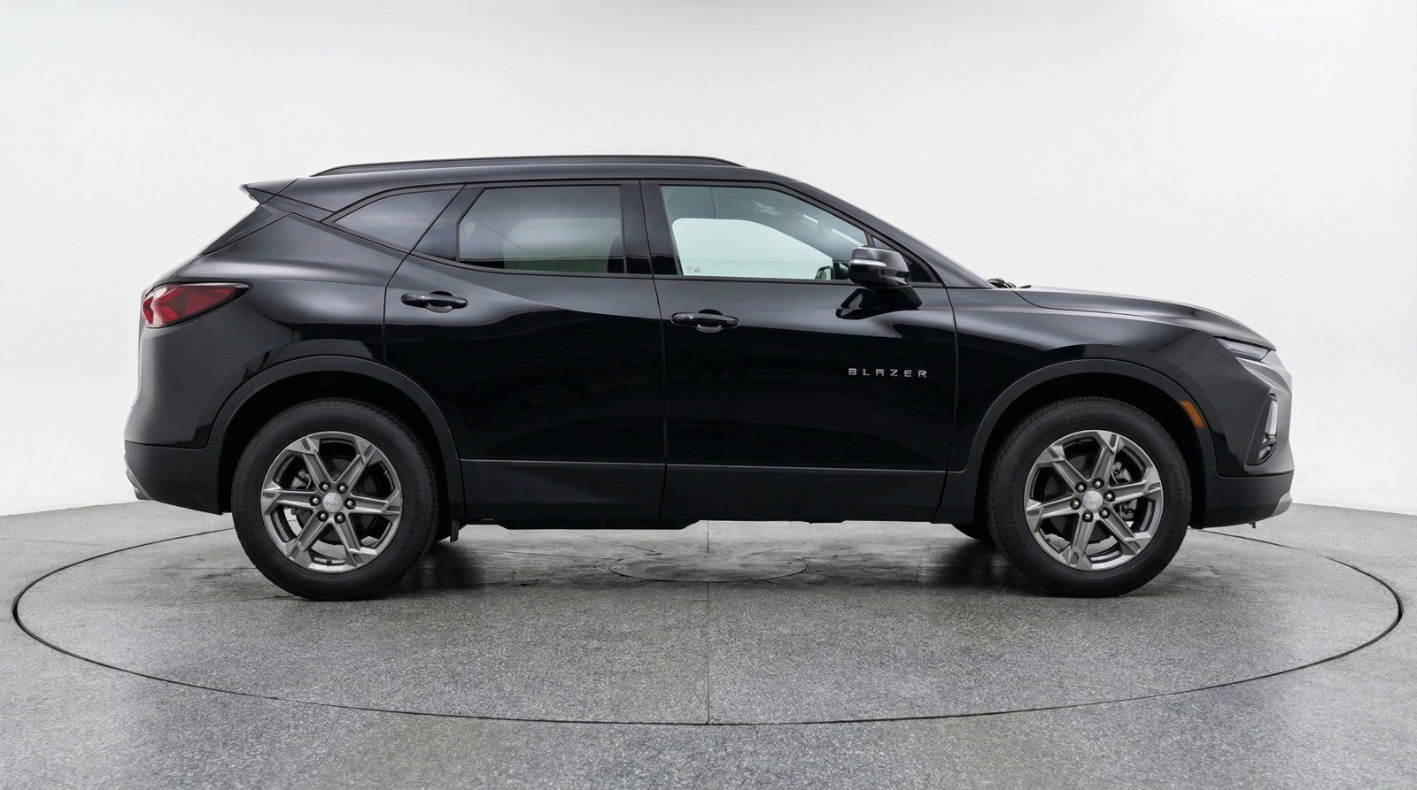 Used 2025 Chevrolet Blazer LT image 11