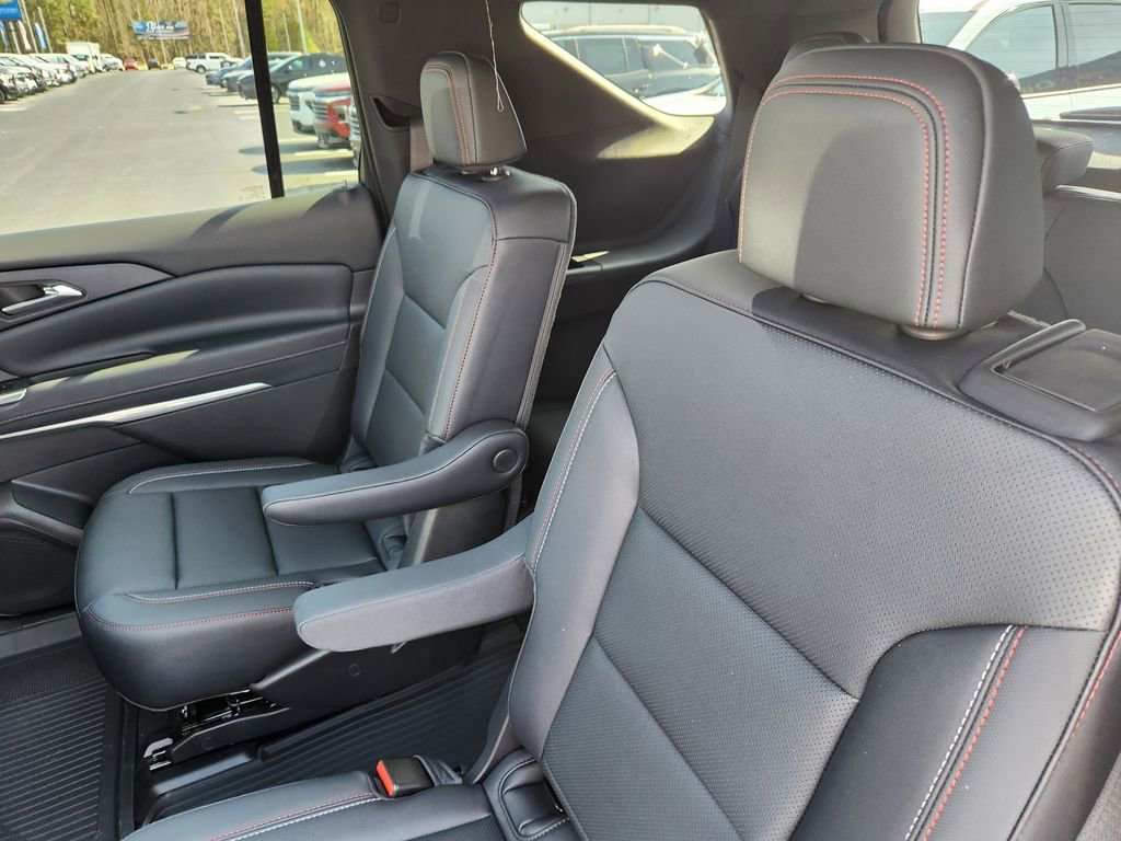 New 2026 Chevrolet Traverse Z71 w/ Driver Confidence Package image 13