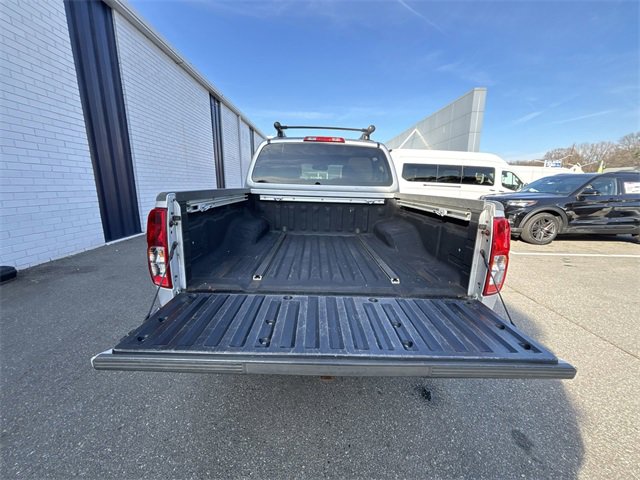 Used 2012 Nissan Frontier SL w/ Moonroof Pkg image 20