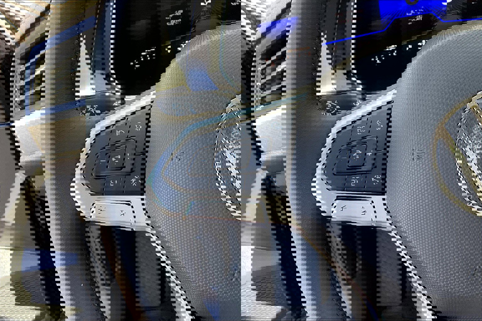 Used 2022 Volkswagen Jetta SE w/ Panoramic Sunroof Package image 18