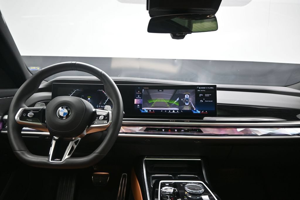 Used 2026 BMW 740i RWD image 19