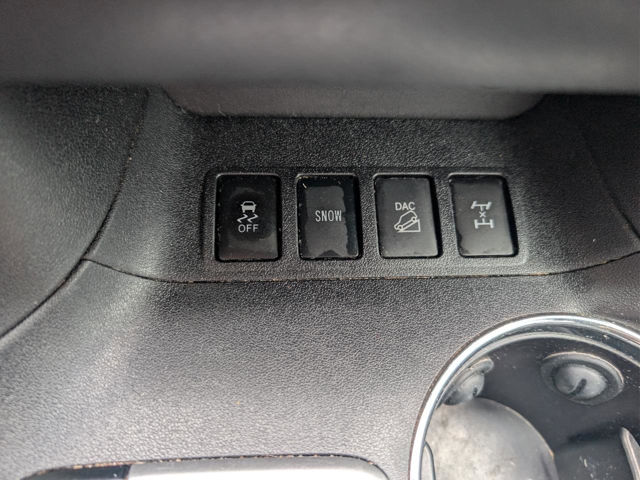 Used 2019 Toyota Highlander XLE AWD/4WD image 25