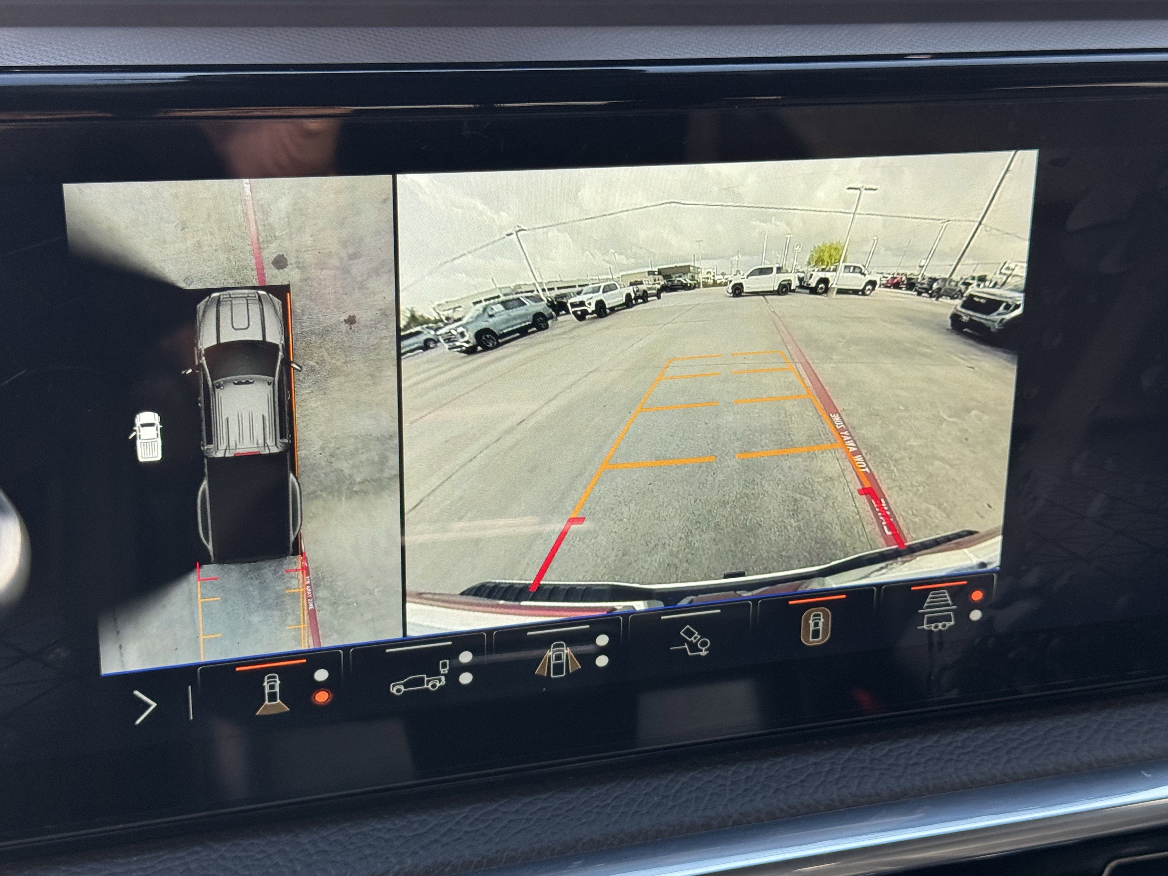 Used 2025 GMC Sierra 3500 Denali image 19