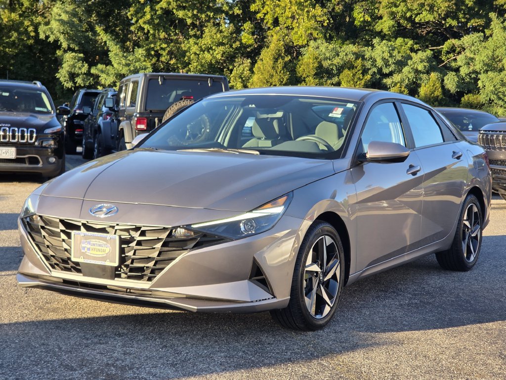 Certified 2023 Hyundai Elantra SEL w/ Convenience Package FWD image 7