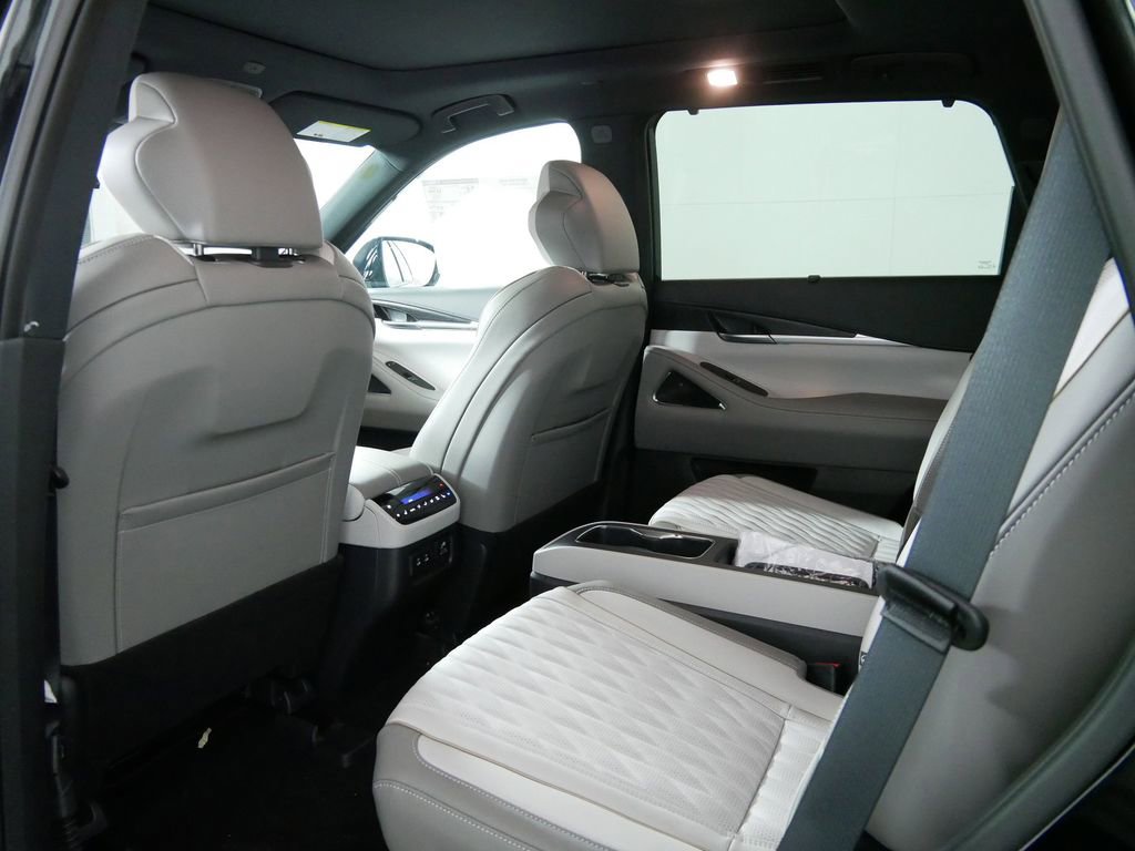 New 2026 INFINITI QX60 Autograph w/ Autograph Tech Package image 17