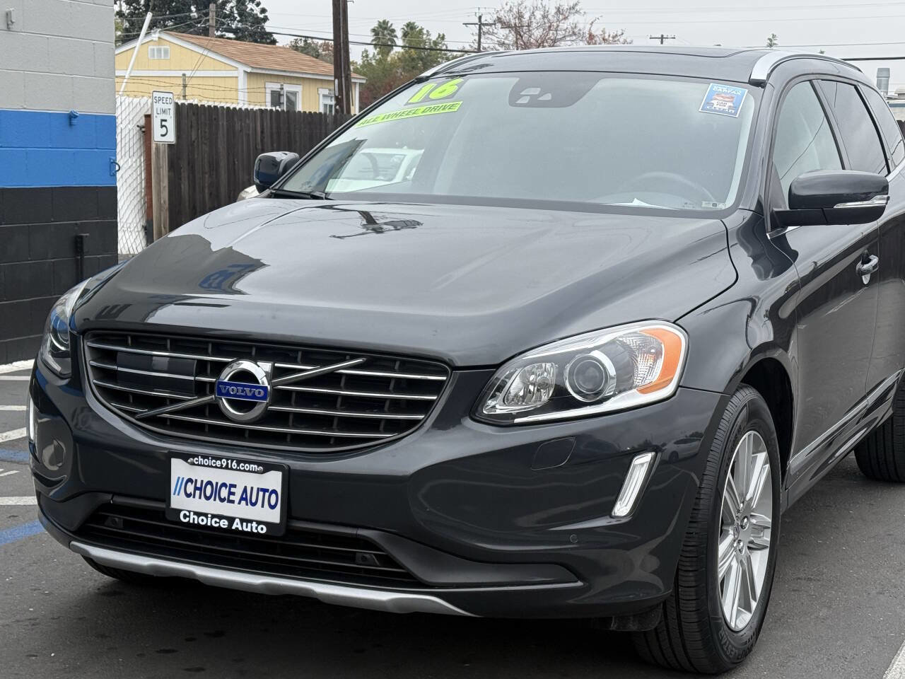 Used 2016 Volvo XC60 T5 Platinum w/ Climate Package image 21