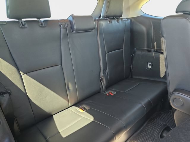 Used 2020 Toyota Highlander XLE AWD/4WD image 16