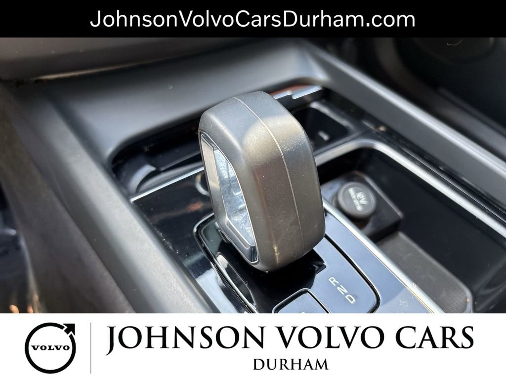 Used 2023 Volvo XC60 B5 Plus AWD/4WD image 20