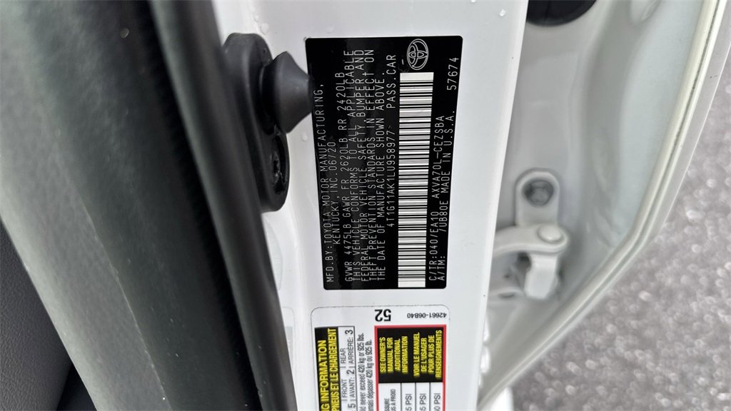 Used 2020 Toyota Camry SE image 61