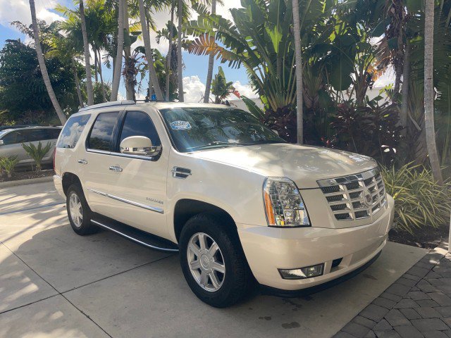 Used 2013 Cadillac Escalade 2WD image 25