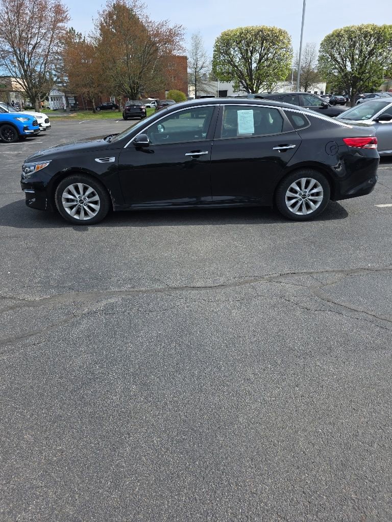 Used 2018 Kia Optima LX w/ 17" Alloy Wheels Package image 5