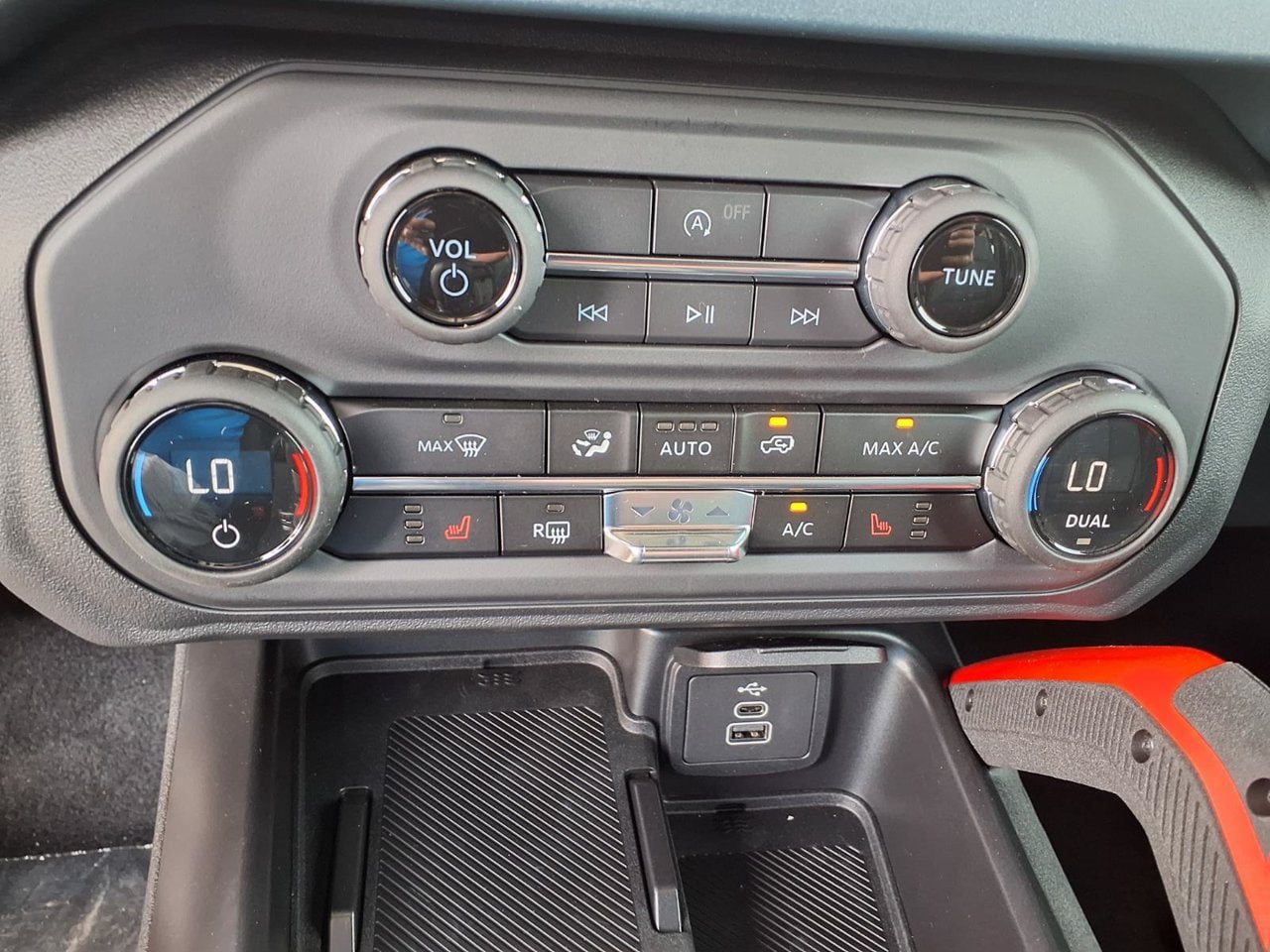 New 2026 Ford Bronco Heritage Edition AWD/4WD image 10
