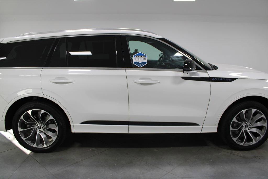 Used 2022 Lincoln Aviator Grand Touring w/ Equipment Group 301A image 10