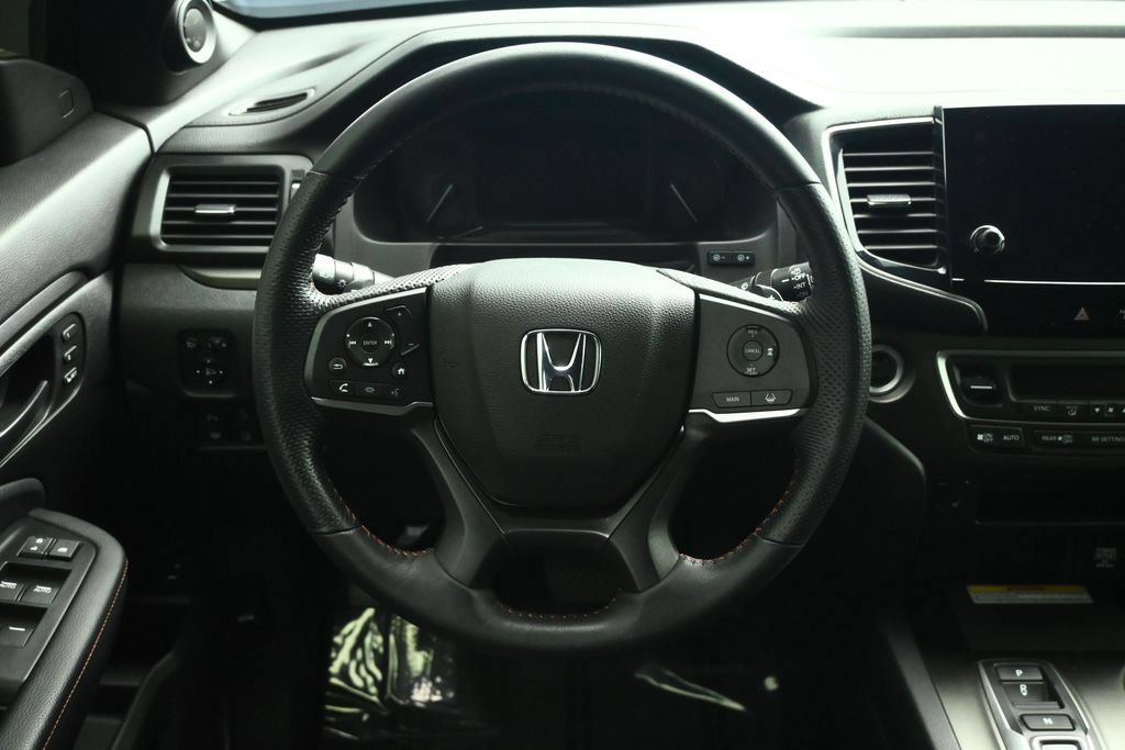 Used 2023 Honda Passport TrailSport image 34