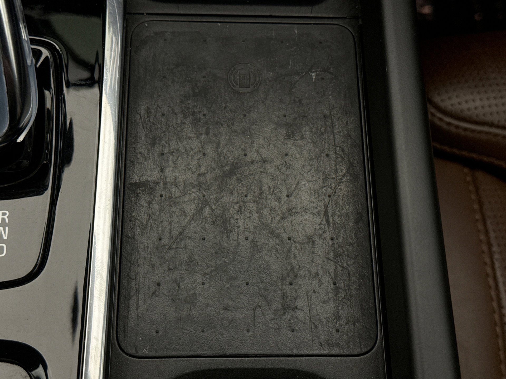 Used 2021 Volvo XC60 T8 Inscription w/ Advanced Package image 18