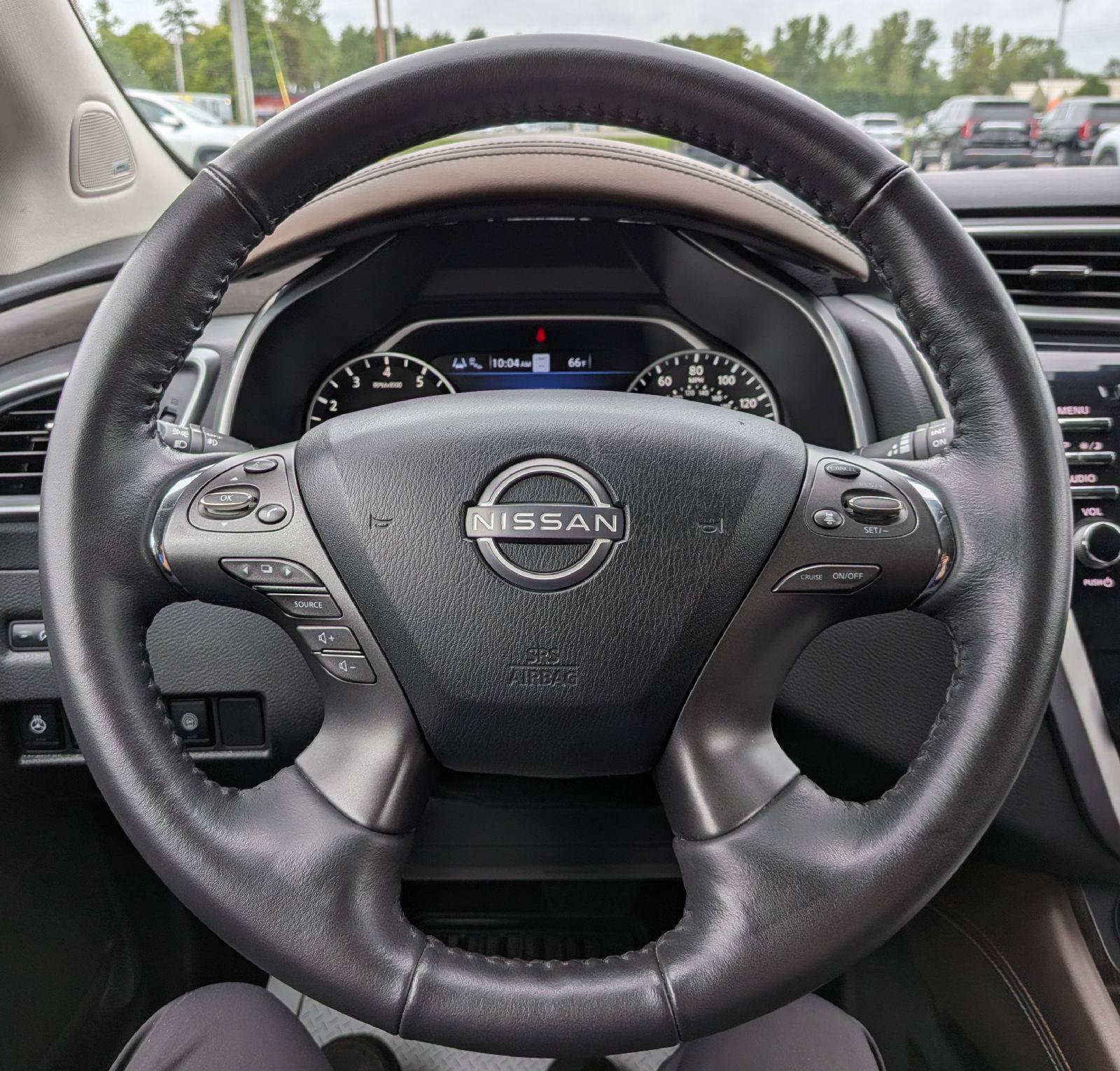 Used 2024 Nissan Murano Platinum AWD/4WD image 17