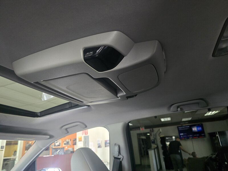 Used 2019 Honda Pilot Touring image 14