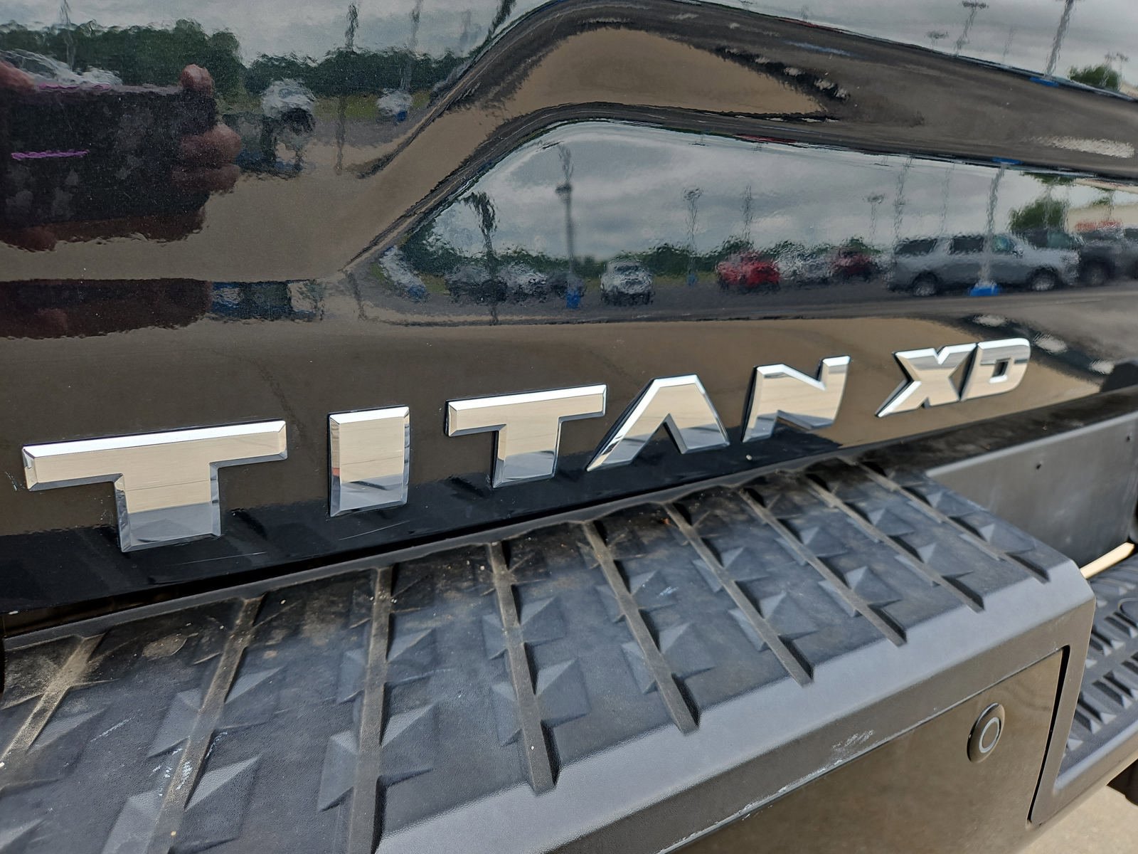 Used 2019 Nissan Titan PRO-4X w/ Pro-4x Convenience Package AWD/4WD image 23