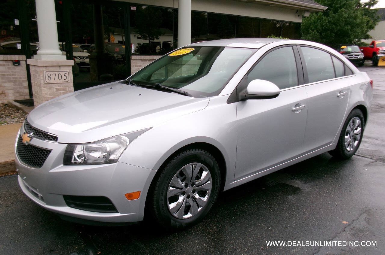 Used 2013 Chevrolet Cruze LT FWD image 1