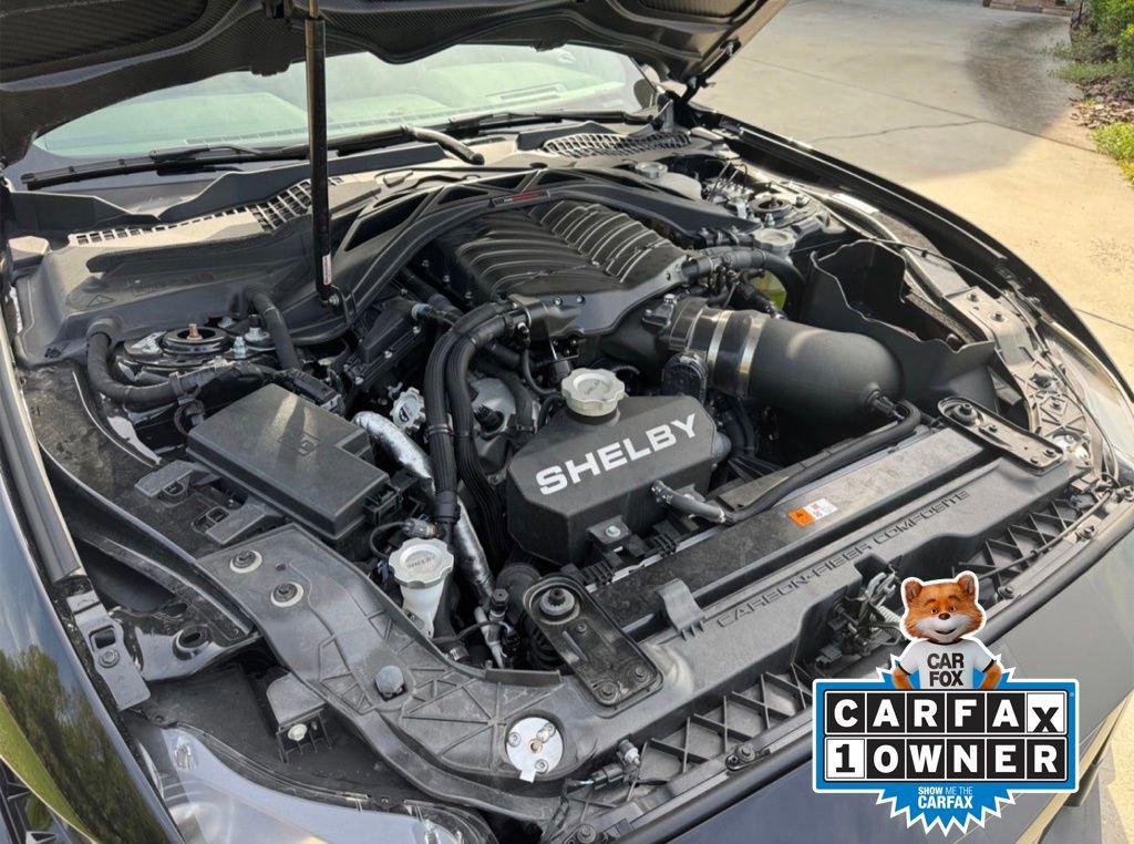 Used 2021 Ford Mustang Shelby GT500 w/ Carbon Fiber Track Pack image 39