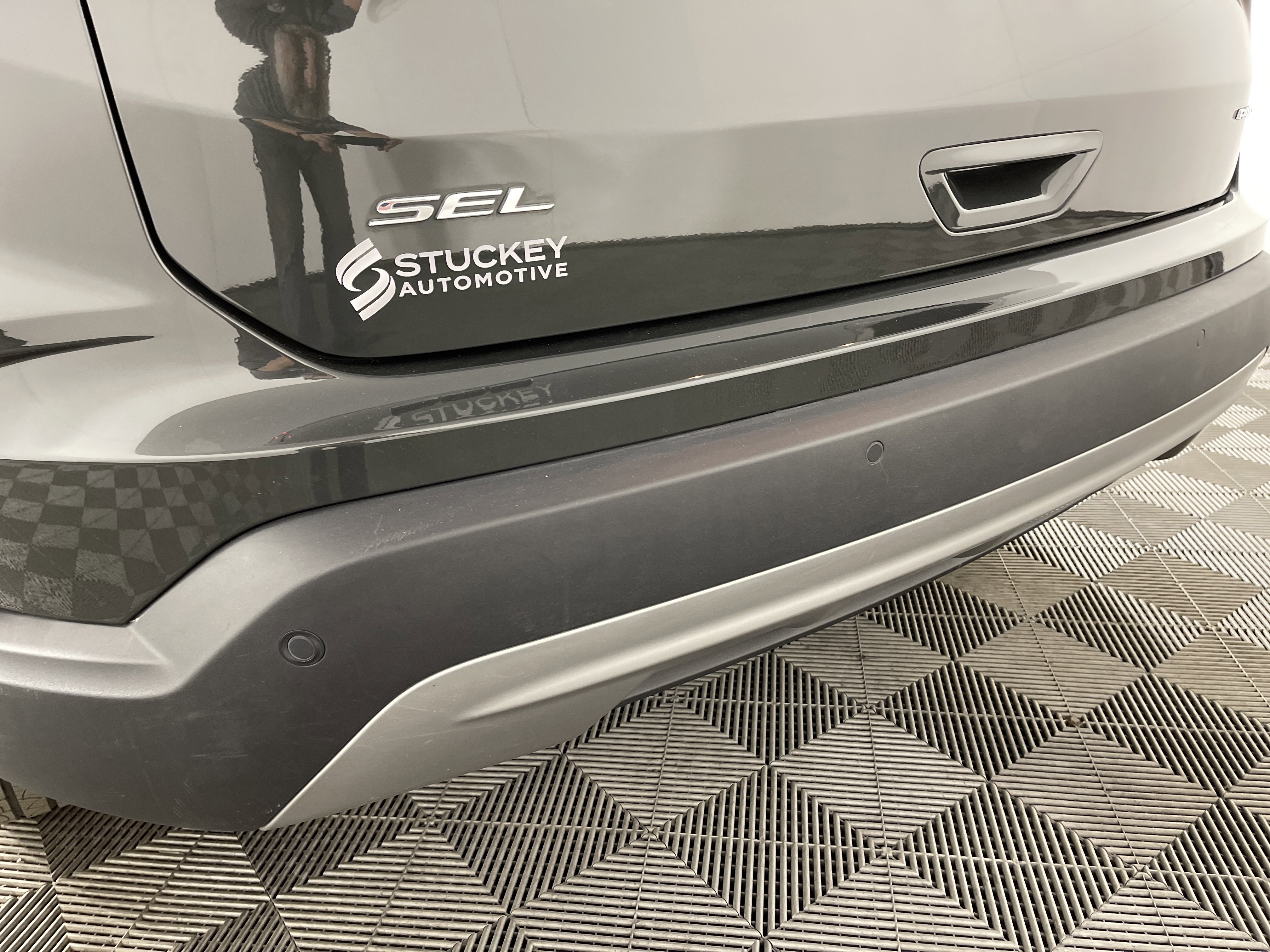 Used 2023 Ford Edge SEL w/ Convenience Package image 6