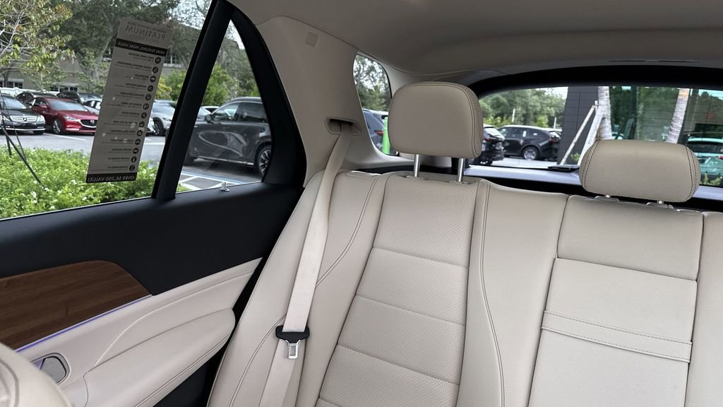 Used 2024 Mercedes-Benz GLE 450 4MATIC image 18