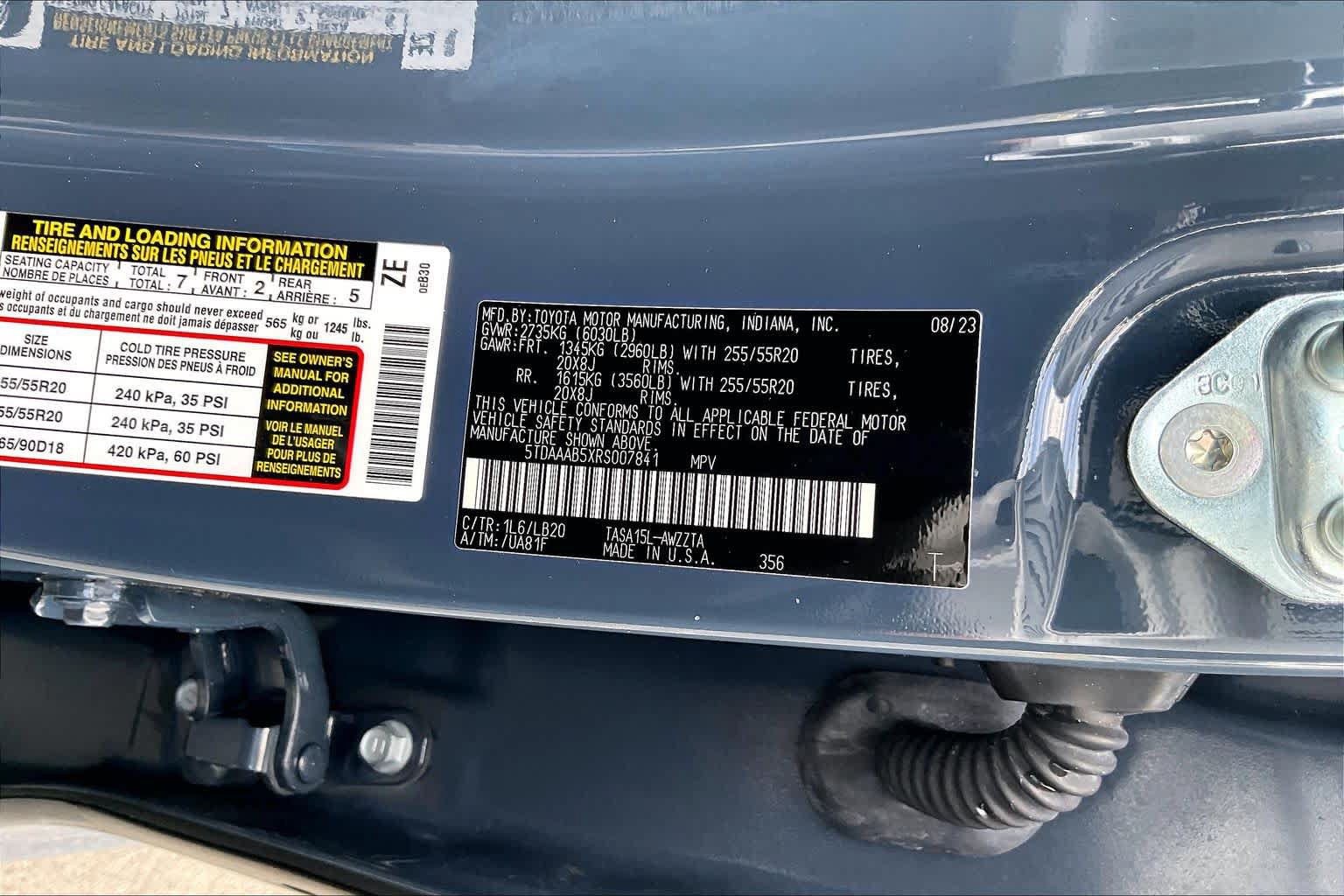 Used 2024 Toyota Grand Highlander AWD image 36