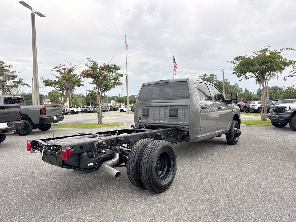 New 2026 RAM 3500 Tradesman AWD/4WD image 3