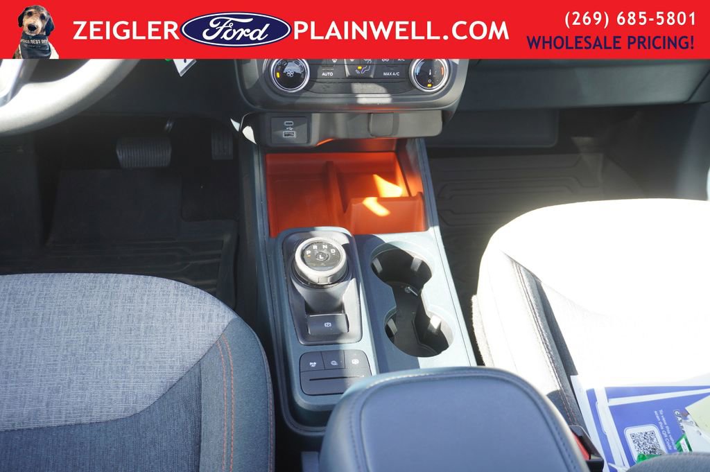 Used 2024 Ford Maverick XLT image 14