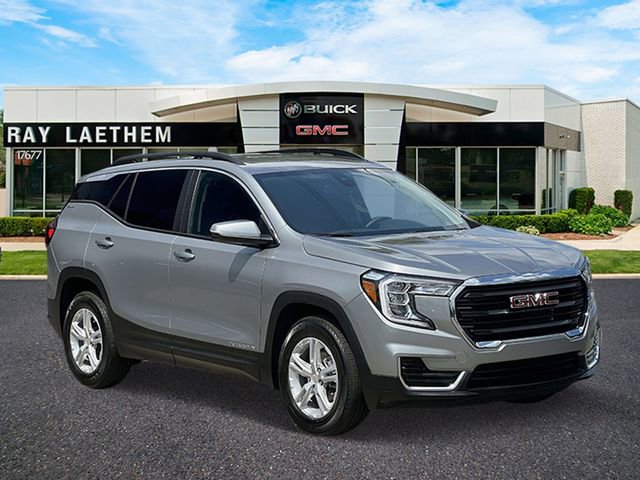 Used 2023 GMC Terrain SLE w/ Driver Convenience Package FWD image 7
