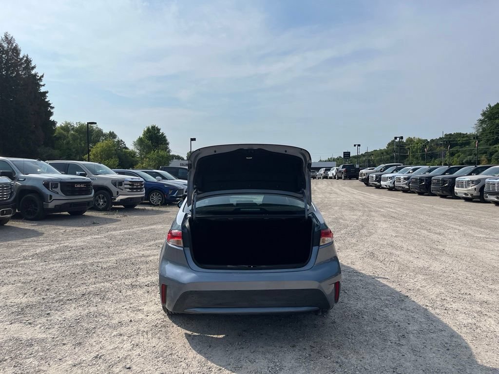 Used 2022 Toyota Corolla LE w/ LE Convenience Package FWD image 8
