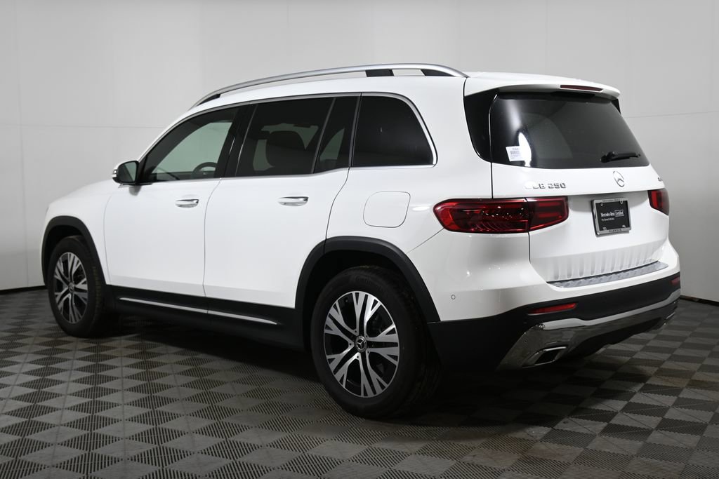 Certified 2026 Mercedes-Benz GLB 250 4MATIC image 5